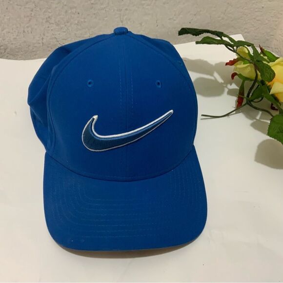 Nike Aerobill Classic 99 Royal Blue L/ XL Embroidered logo - Picture 2 of 9